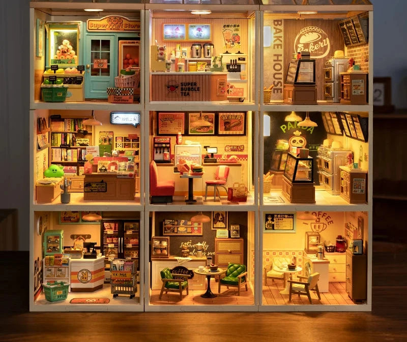 Super Creator Series Plastic Dollhouse